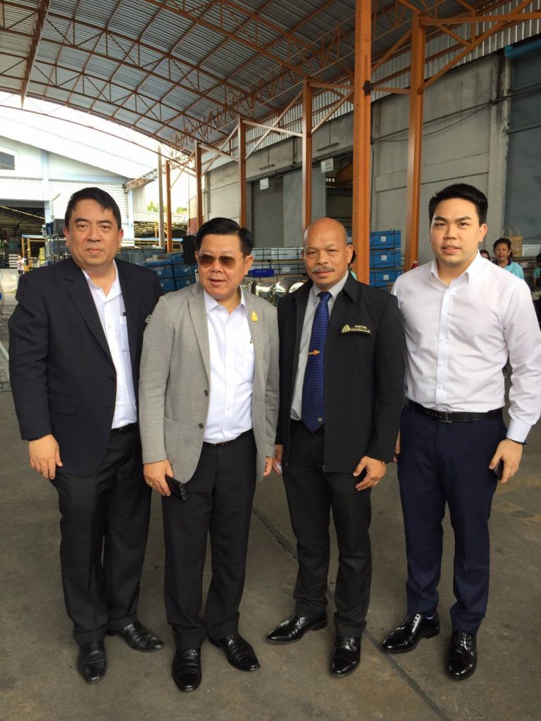 เมื่อวันพุธที่ 16 สิงหาคม พ.ศ. 2560 ดร.สุรพล ชามาตย์ นายกสมาคมศิษย์เก่าฯ และคณะกรรมการบริหาร ร่วมทำบุญกับ บริษัท สหธาราวัฒน์ จำกัด