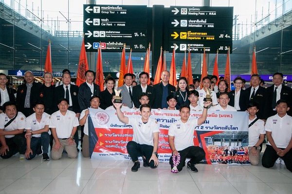 ขอร่วมแสดงความยินดีกับน้องๆทีม iRap Robot ที่สร้างชื่อเสียงระดับโลกด้วยการคว้ารางวัลรองชนะเลิศอันดับ 1 หุ่นยนต์กู้ภัยระดับโลก และรางวัลนวัตกรรมสมรรถนะการขับเคลื่อนหุ่นยนตร์ยอดเยี่ยมระดับโลก (Best in Class Mobility) จากการแข่งขัน World RoboCup Rescue 2017 ณ เมืองนาโกย่า ประเทศญี่ปุ่น