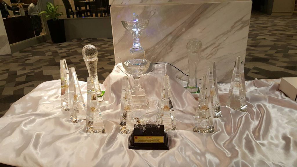 เมื่อวันอังคารที่ 4 กรกฎาคม 2560 สมาคมศิษย์เก่ามหาวิทยาลัยเทคโนโลยีพระจอมเกล้าพระนครเหนือ ในพระบรมราชูปถัมภ์ ได้จัดการแข่งขันกอล์ฟการกุศล ณ สโมสรอัลไพน์กอล์ฟ