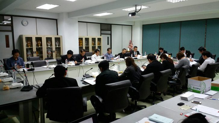 การประชุมคณะกรรมการบริหารสมาคมศิษย์เก่ามหาวิทยาลัยเทคโนโลยีพระจอมเกล้าพระนครเหนือ ในพระบรมราชูปถัมภ์ครั้งที่ 3/2560 พร้อมขอแสดงความยินดีกับ ร้อยเอกธเนศ จันทกลิ่น กรรมการบริหารสมาคมศิษย์เก่าฯ ที่ได้รับการแต่งตั้งจากกระทรวงอุตสาหกรรมให้เป็นรองอธิบดีกรมโรงงานอุตสาหกรรม